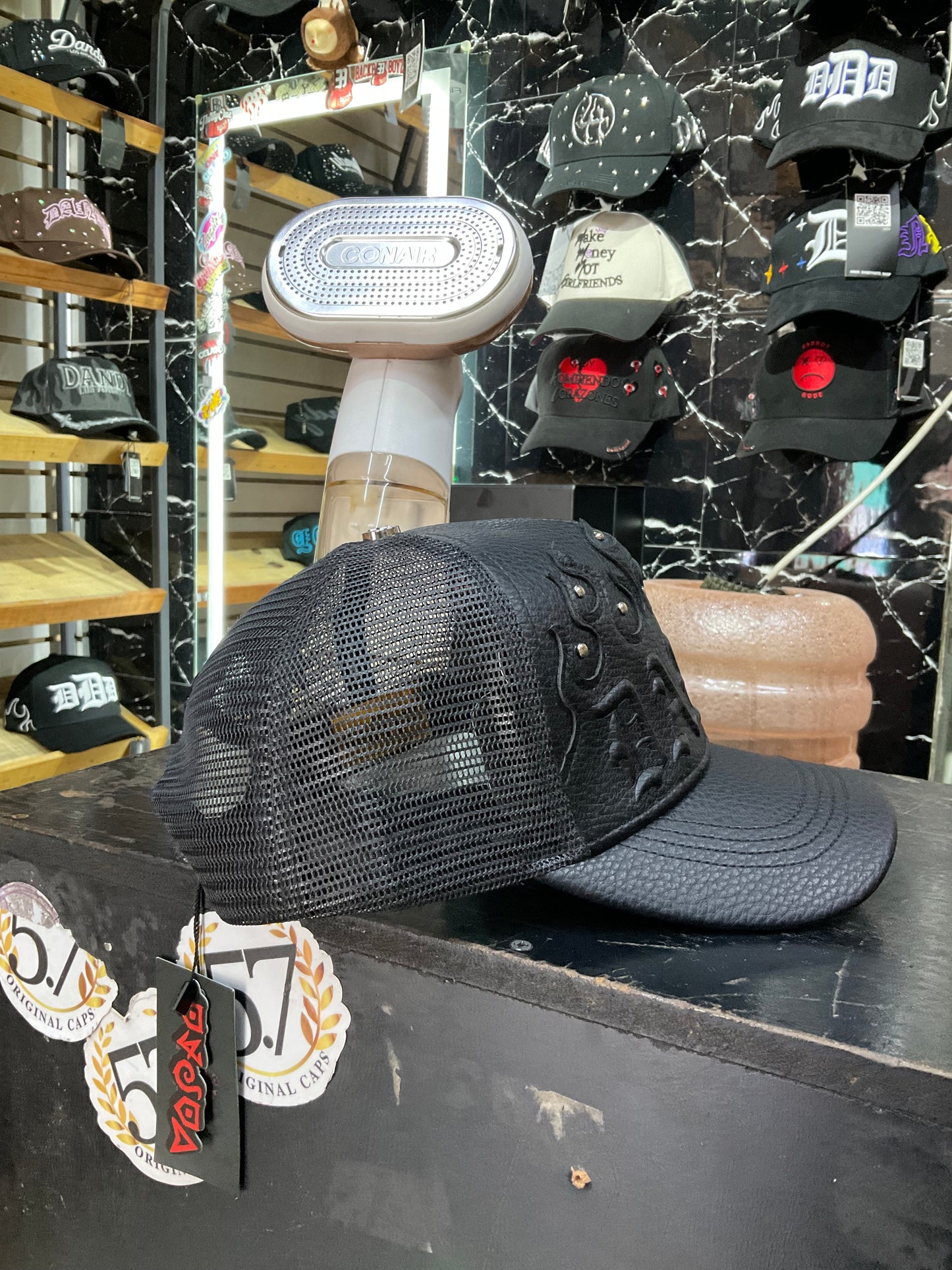 Dandy Hats Did This