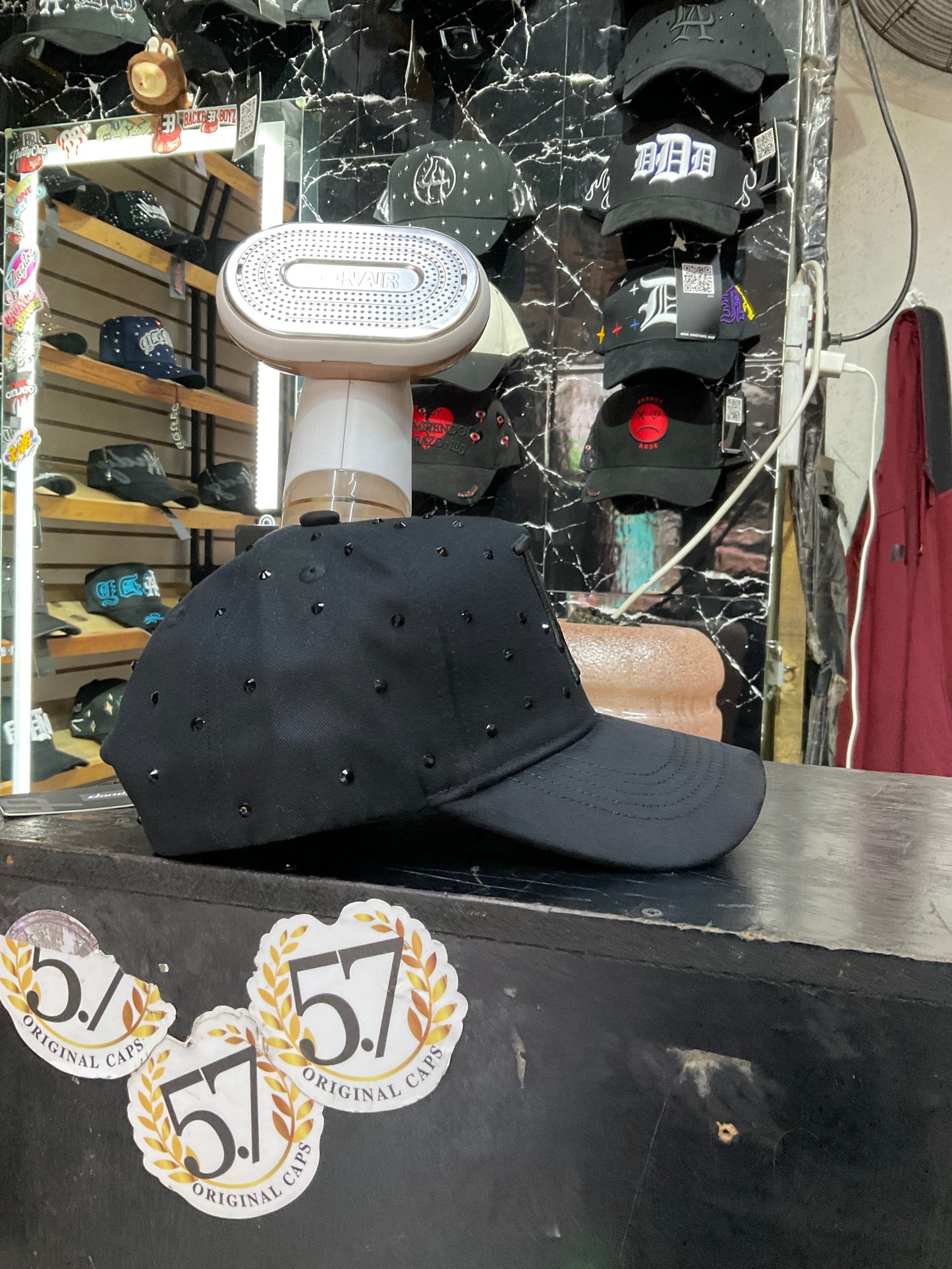 DandyTriple Black