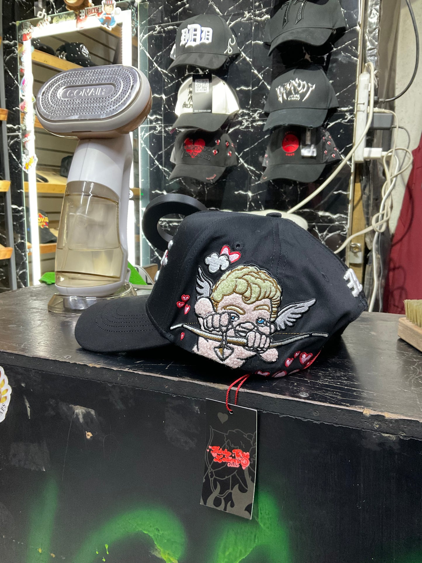 LA San Valentín 31 Hats