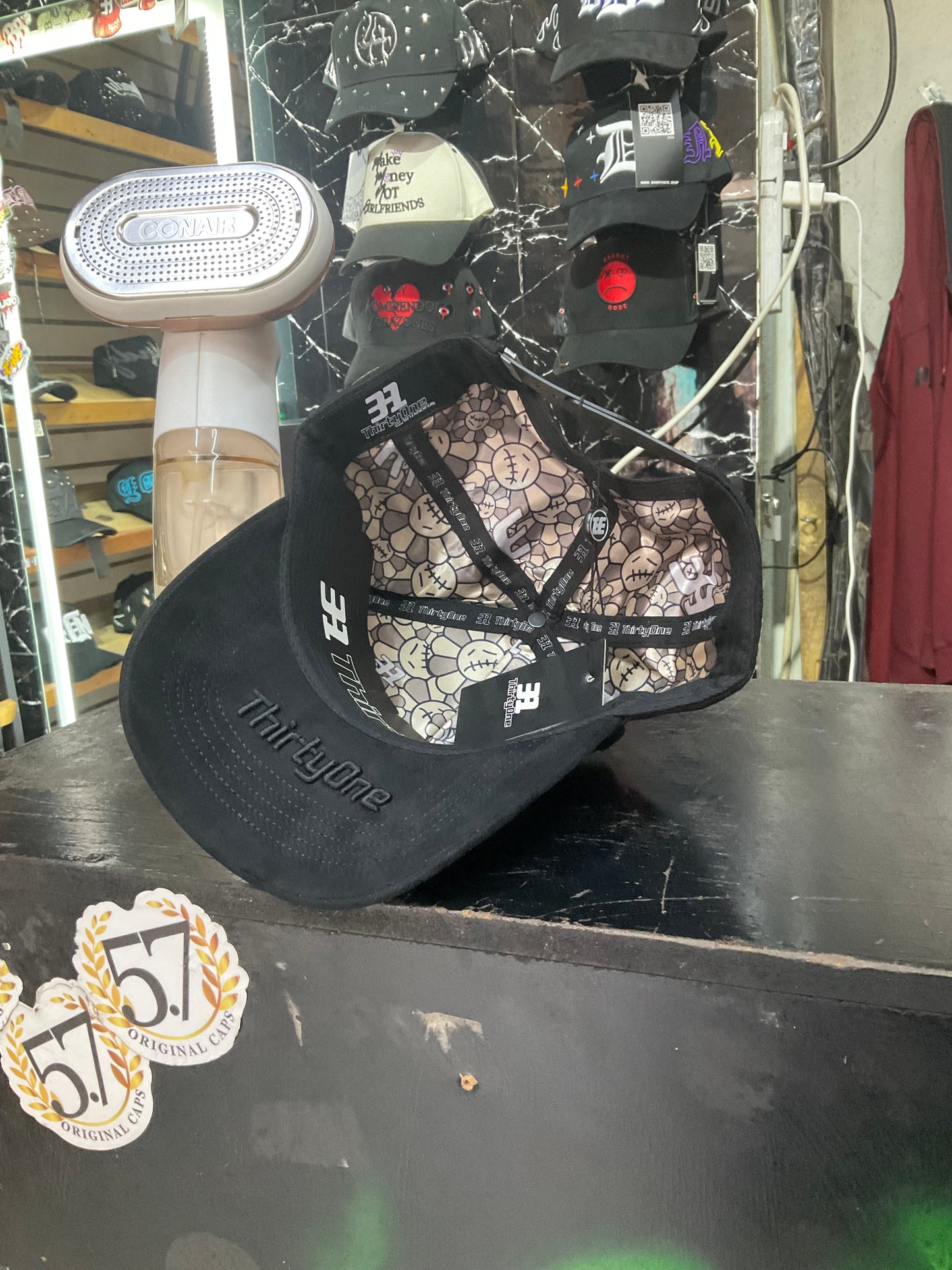 31 Hats Murakami
