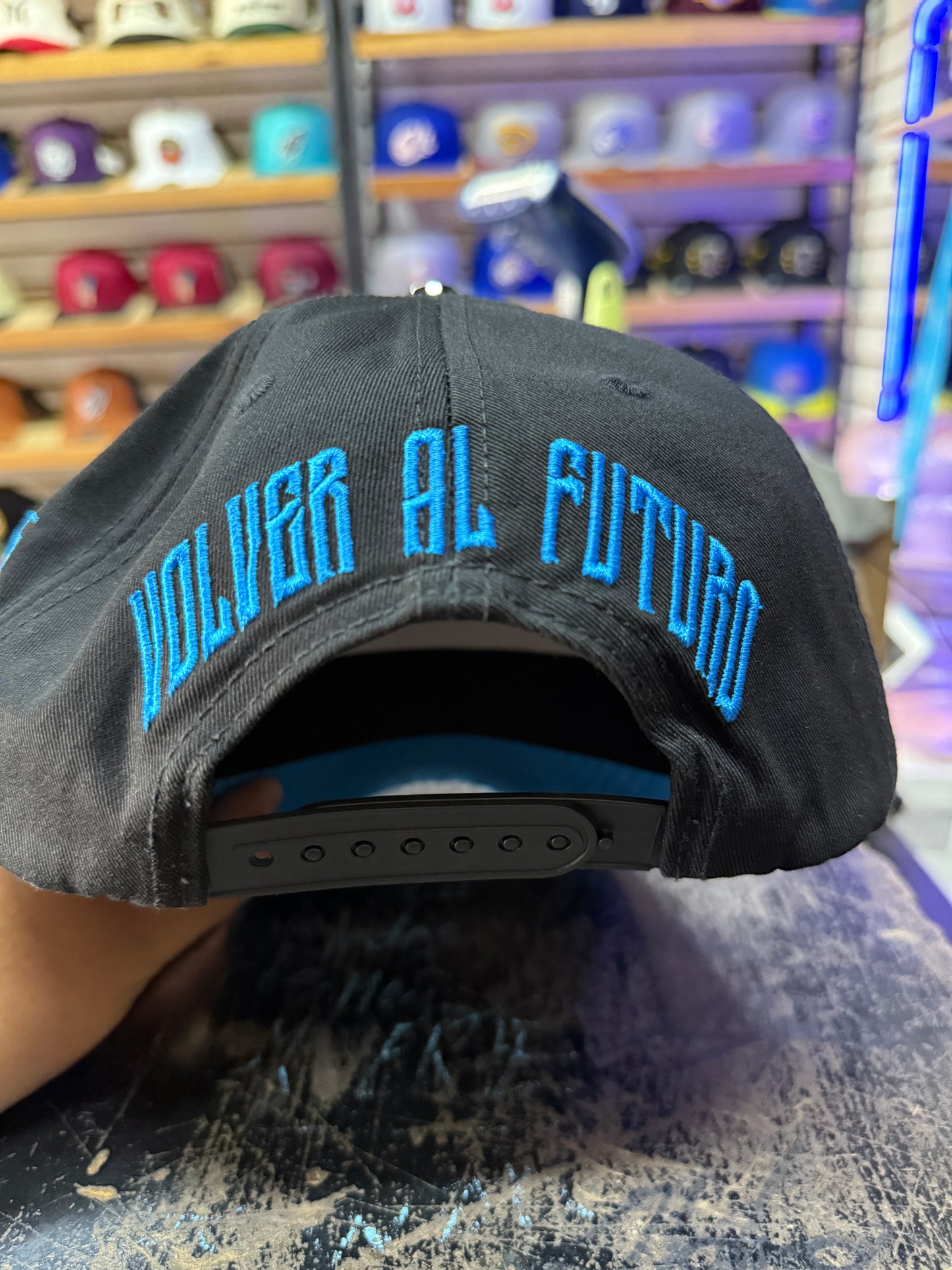 VOLVER AL FUTURO