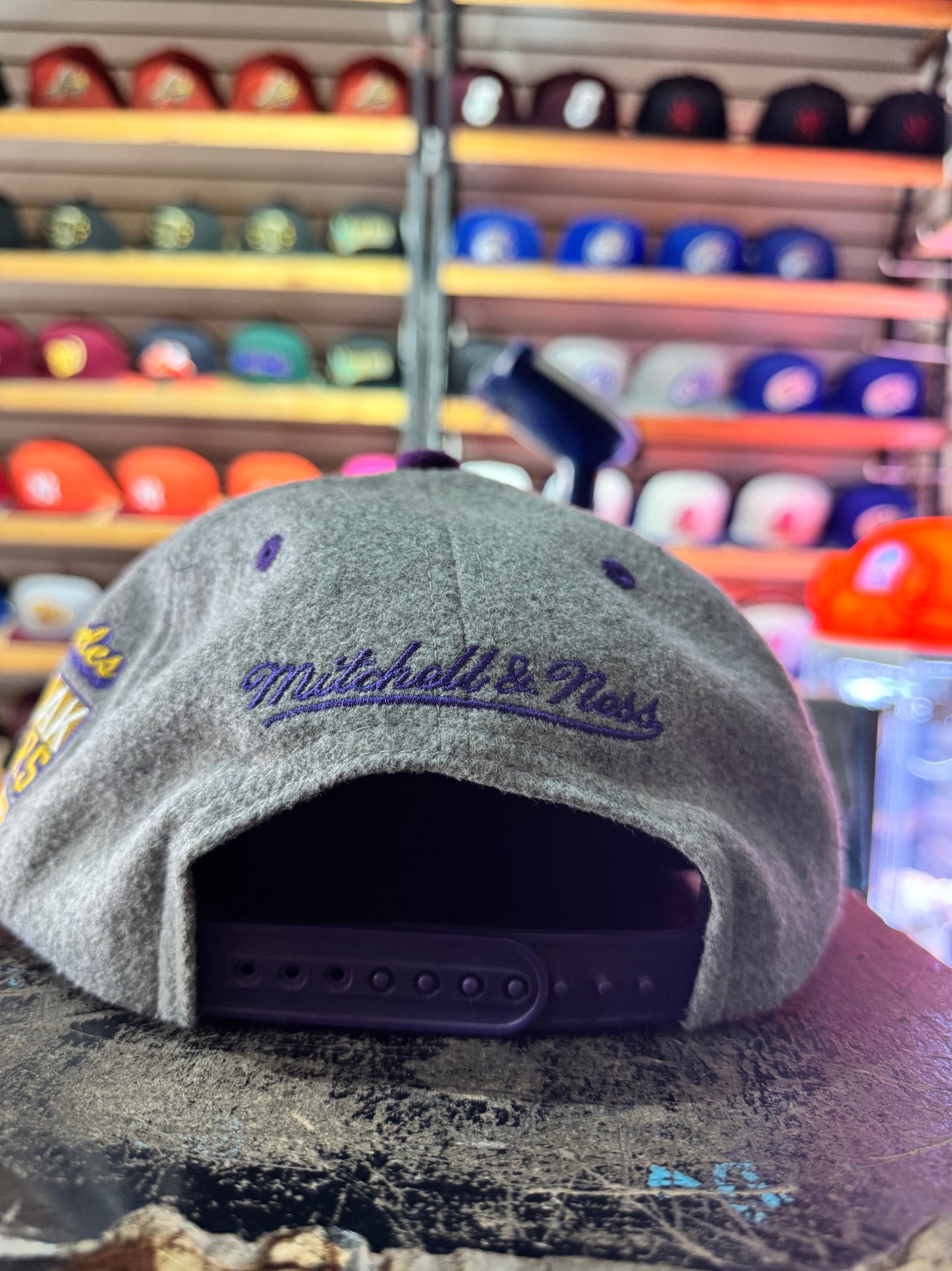 LAKERS