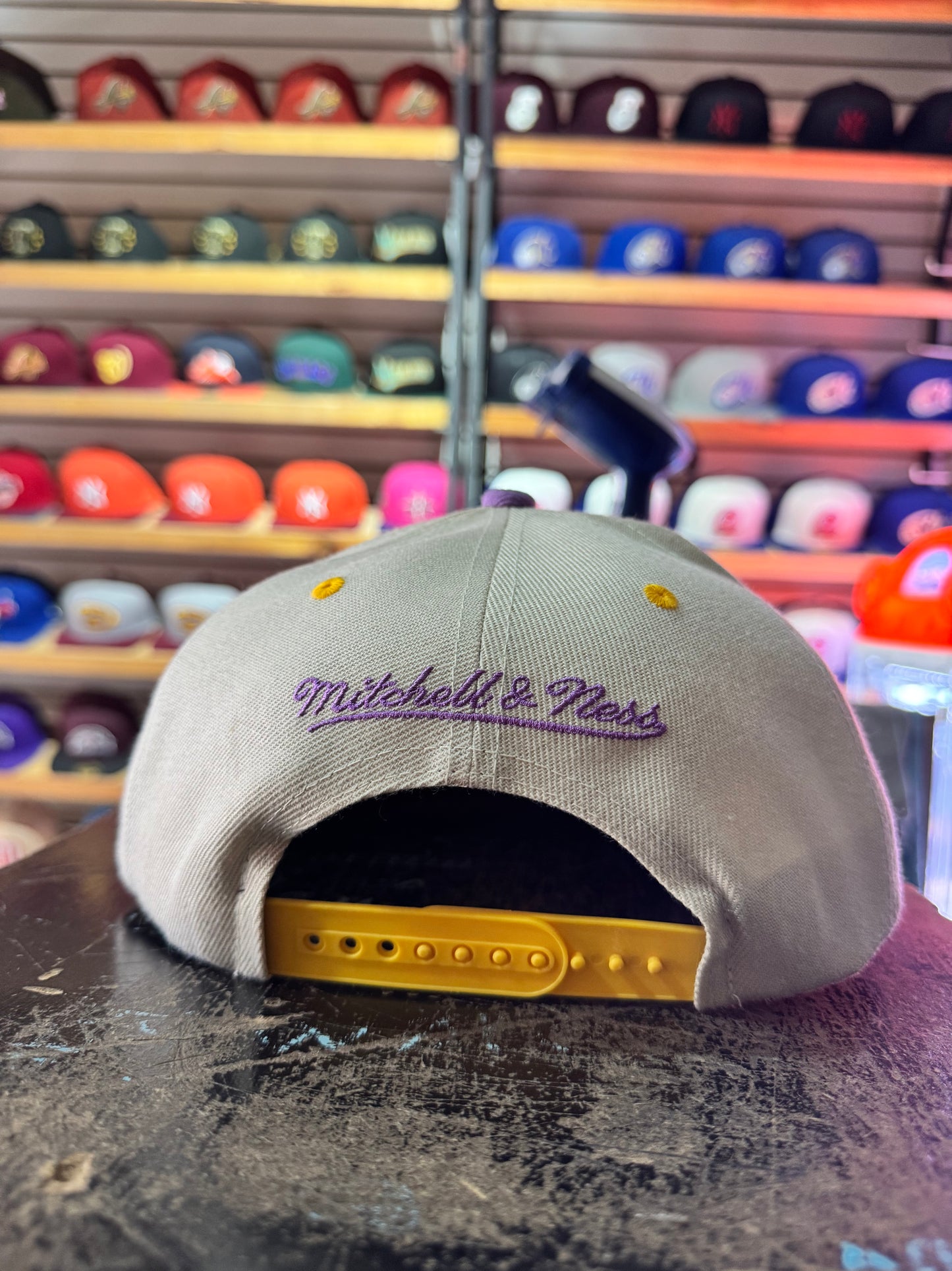 LAKERS