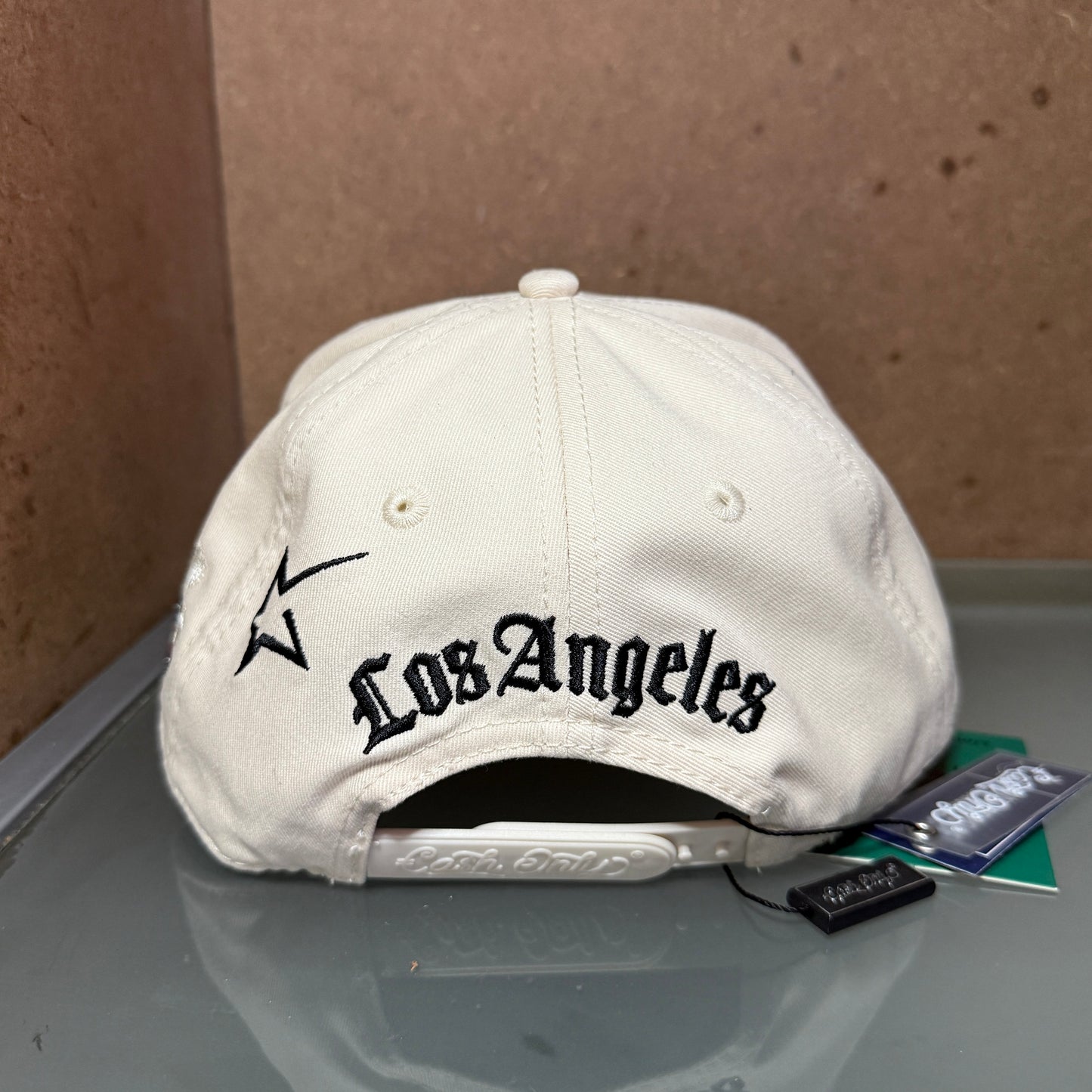 LA