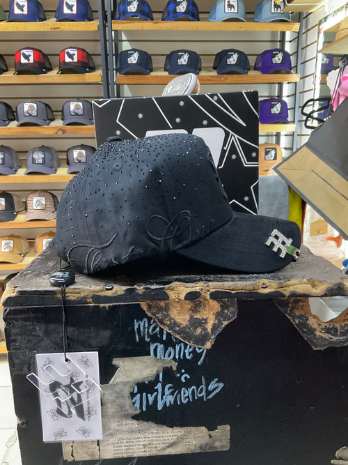 31 Hats / One Hats NY Crystal Black