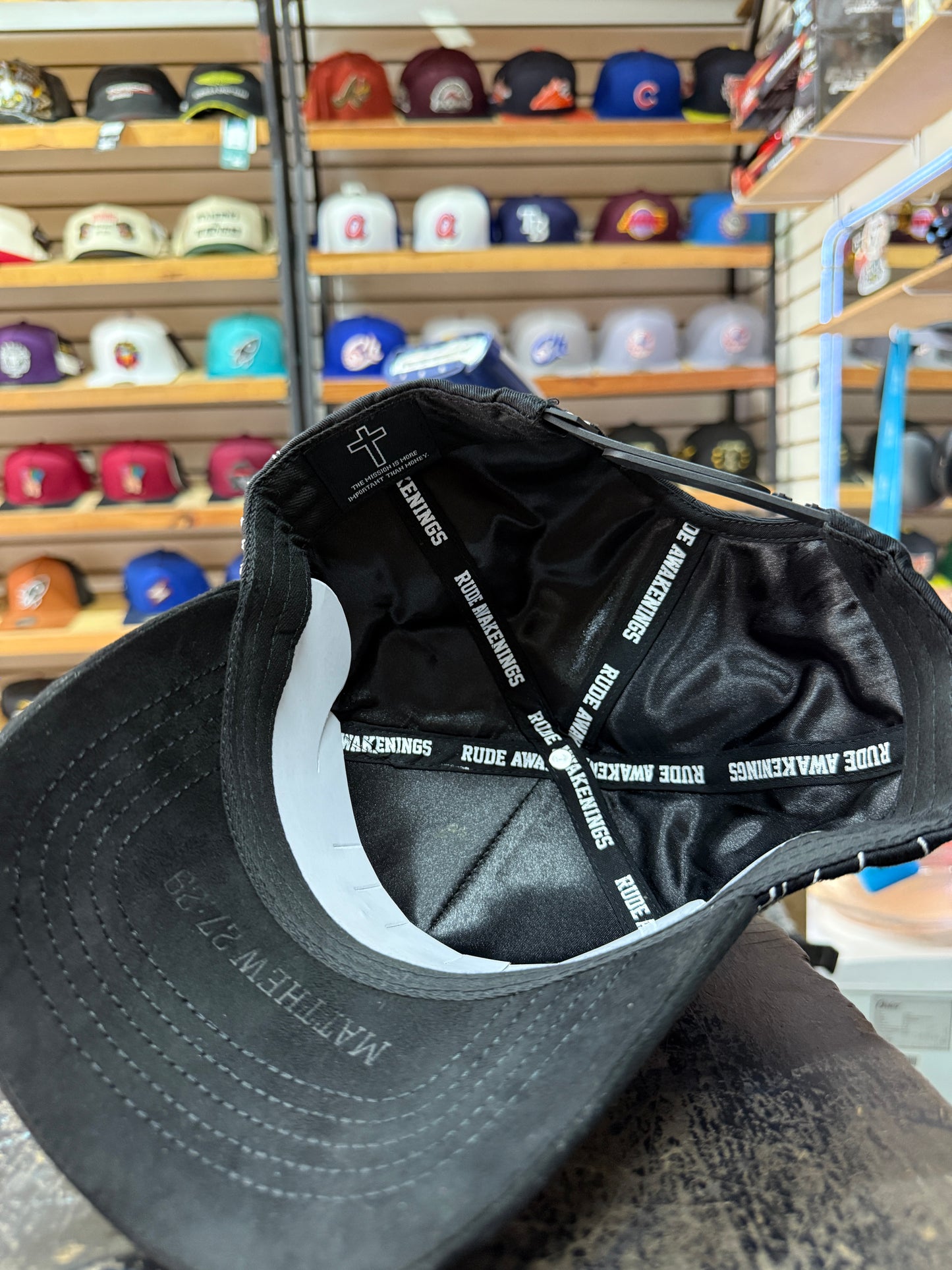 RUDE WHITE/BLACK